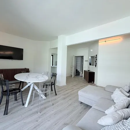 Residenza Luxury Porto 3 - Flexrent Immobiliare Abissinia * Riccione