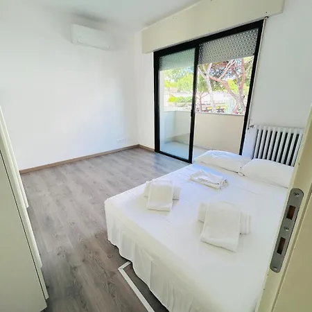 Residenza Luxury Porto 3 - Flexrent Immobiliare Abissinia Apartment *