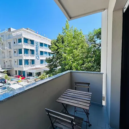 Residenza Luxury Porto 3 - Flexrent Immobiliare Abissinia Riccione