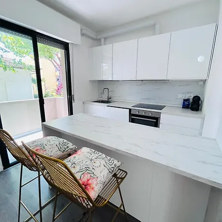 Residenza Luxury Porto 3 - Flexrent Immobiliare Abissinia Lejlighed