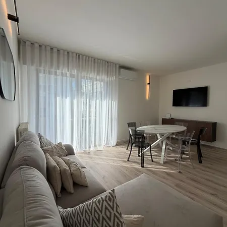Residenza Luxury Porto 3 - Flexrent Immobiliare Abissinia *